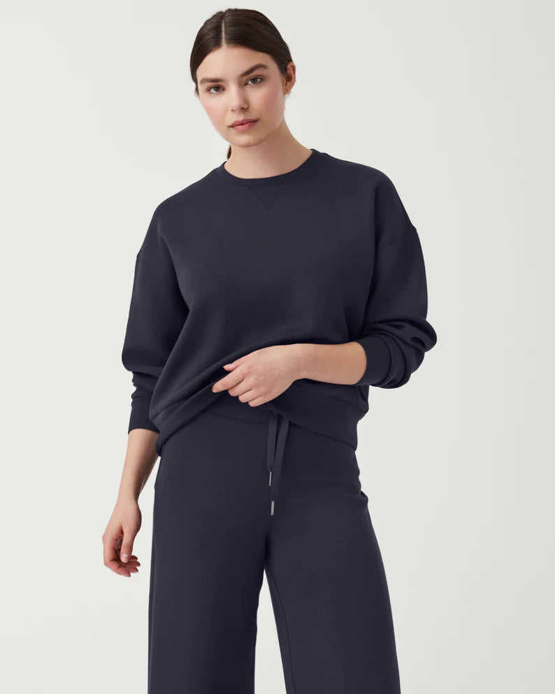 Women's Resort Attire Chic Styles Air Essentials Crew - Dark Storm